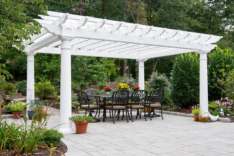 Vinyl & Wooden Pergolas: Add Style To Your Home | Penn Dutch